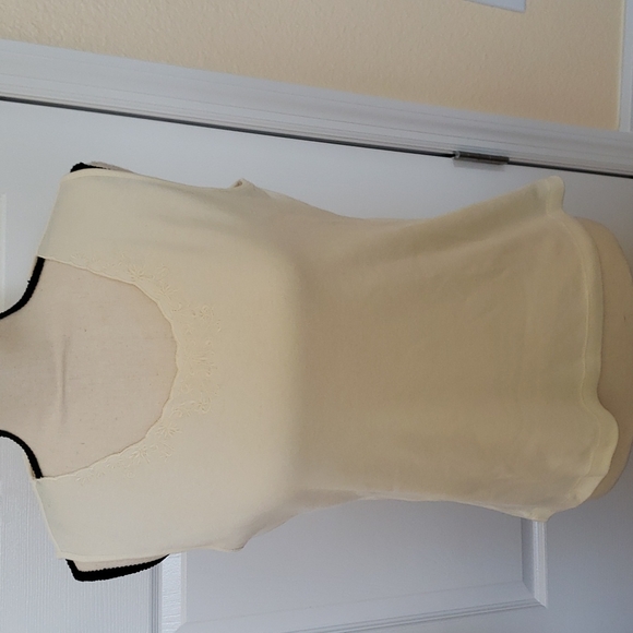 Reference Point Top - Picture 2 of 8